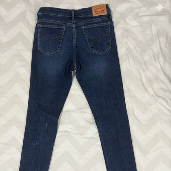 Levi’s 711 Skinny Jeans – Women’s Size 27 Dark Wash Distressed - Picture 3 of 4